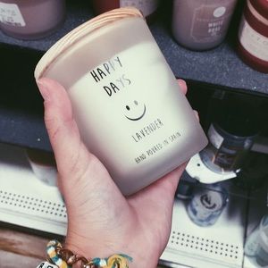 Meet your Posher, Delaney